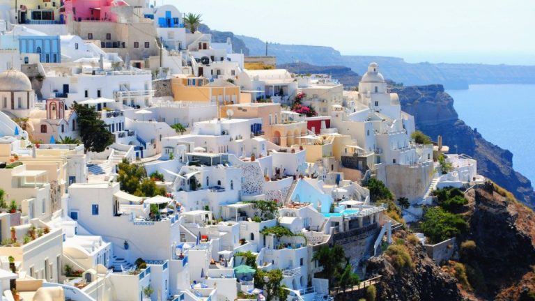 The Growing Trend of Eco-Conscious Travel: A Call for Sustainable Practices in the Hotel Industry
