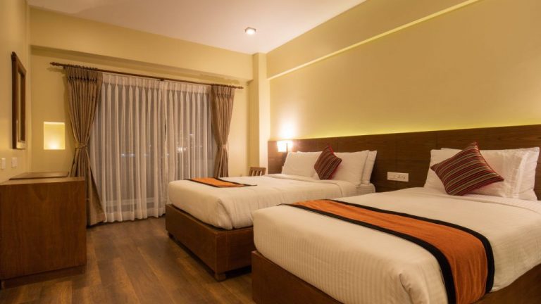 Adapting to 2025: Key Trends Shaping the Hospitality Industry